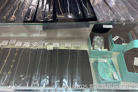 貴金属コーナー